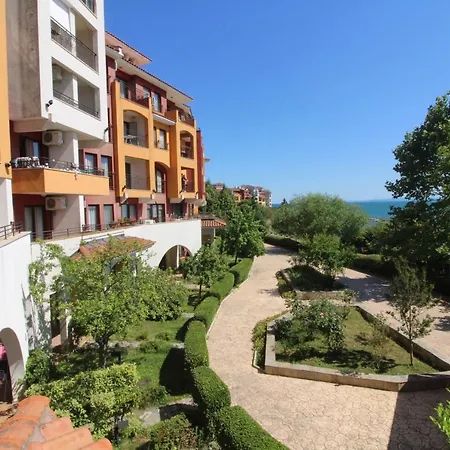 Апартамент Menada In Marina Cape