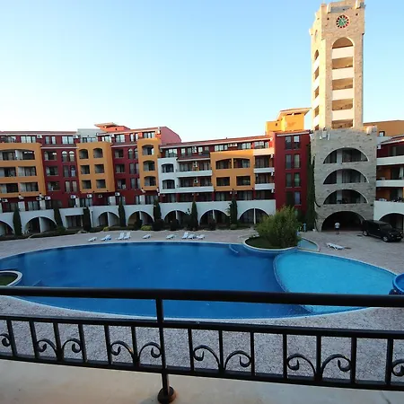 Menada In Marina Cape Апартамент