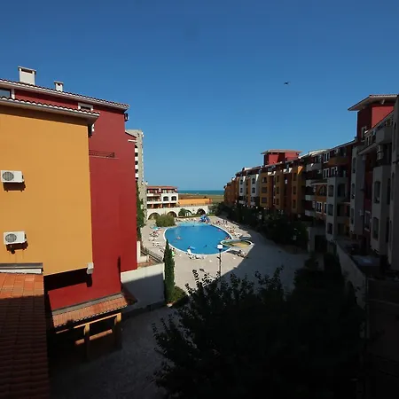 Menada In Marina Cape Апартамент